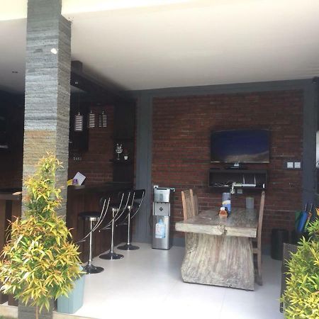Villa Twin Lovina Екстер'єр фото