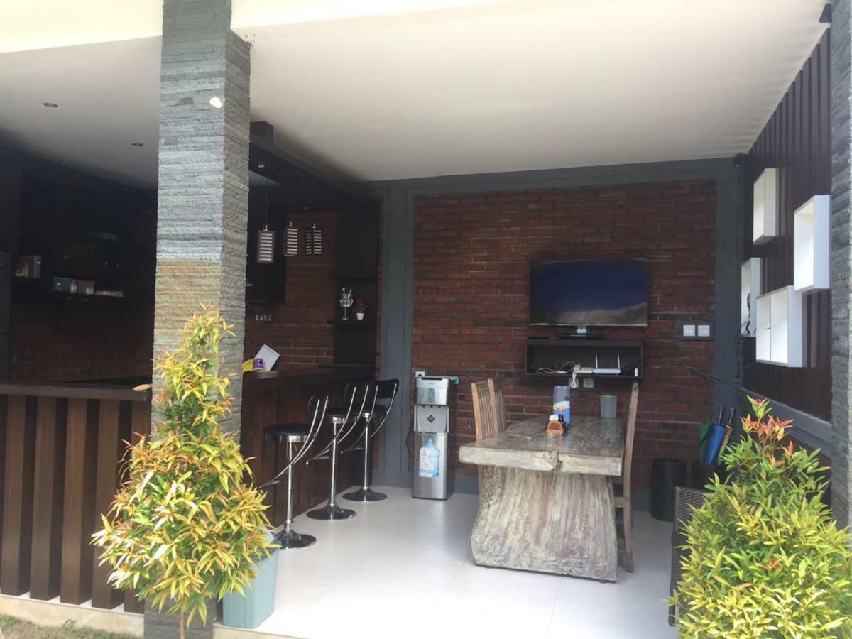 Villa Twin Lovina Екстер'єр фото