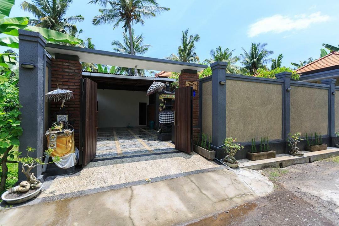 Villa Twin Lovina Екстер'єр фото